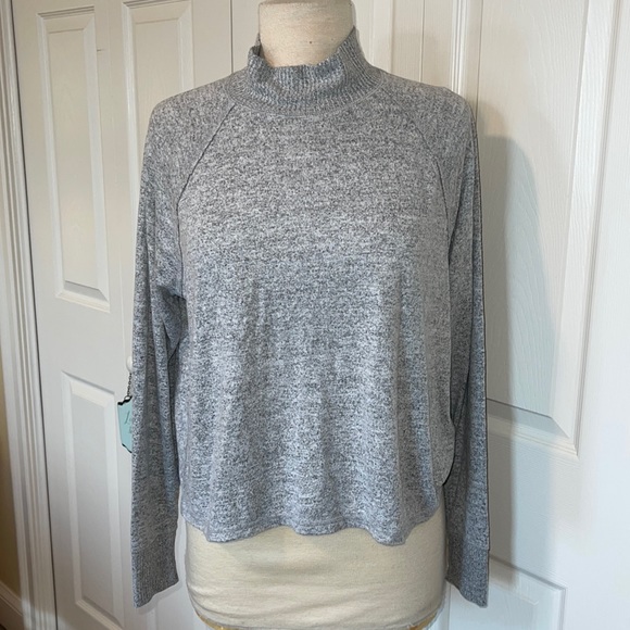 Abercrombie & Fitch mock neck super soft Grey top small - Picture 1 of 8